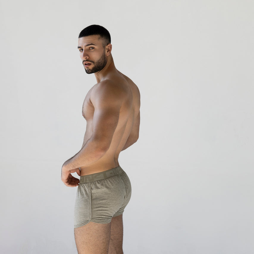underwear, how often should you buy new underwear, underwear expert, underwear advice, advice, briefs, male model