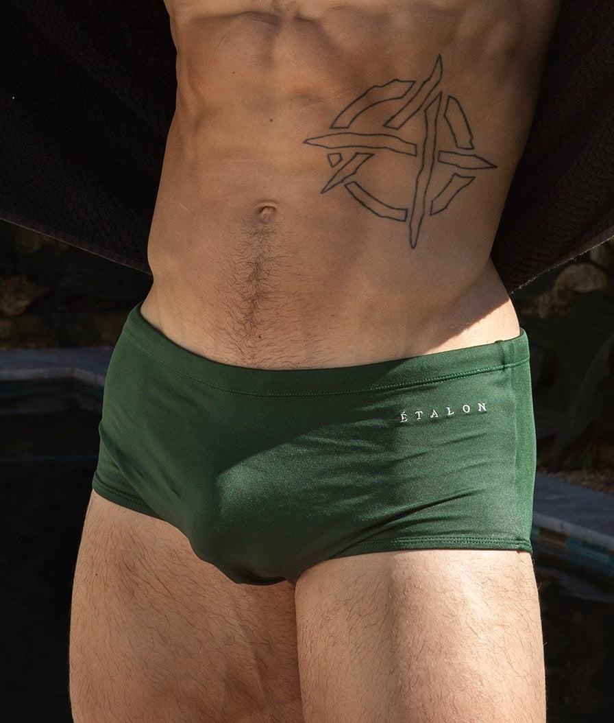 Étalon Olive Swim Sunga - mens swim briefs Brazilian sunga cut, front view