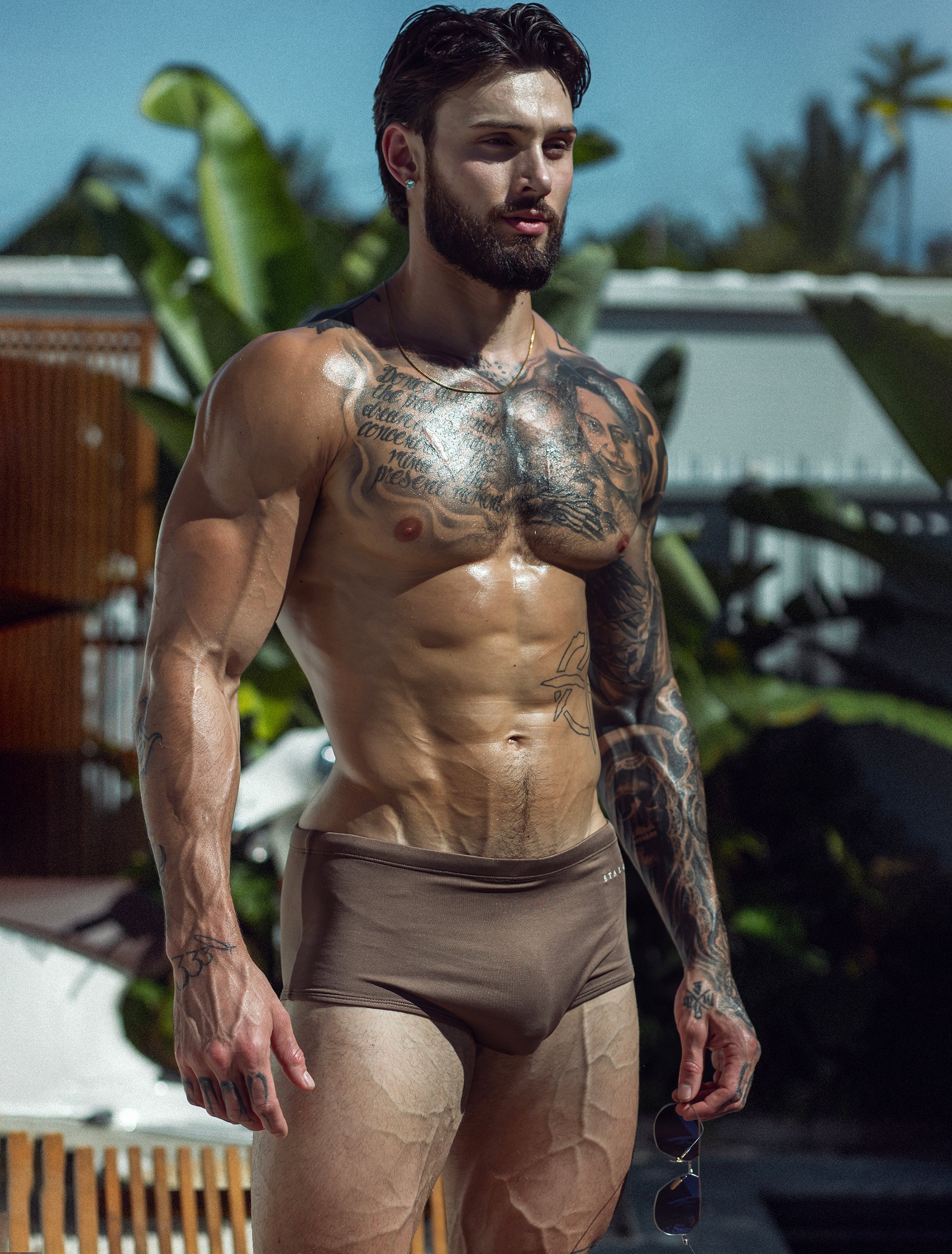 Étalon Brown Swim Sunga - men's Brazilian swimwear, lifestyle beach shot