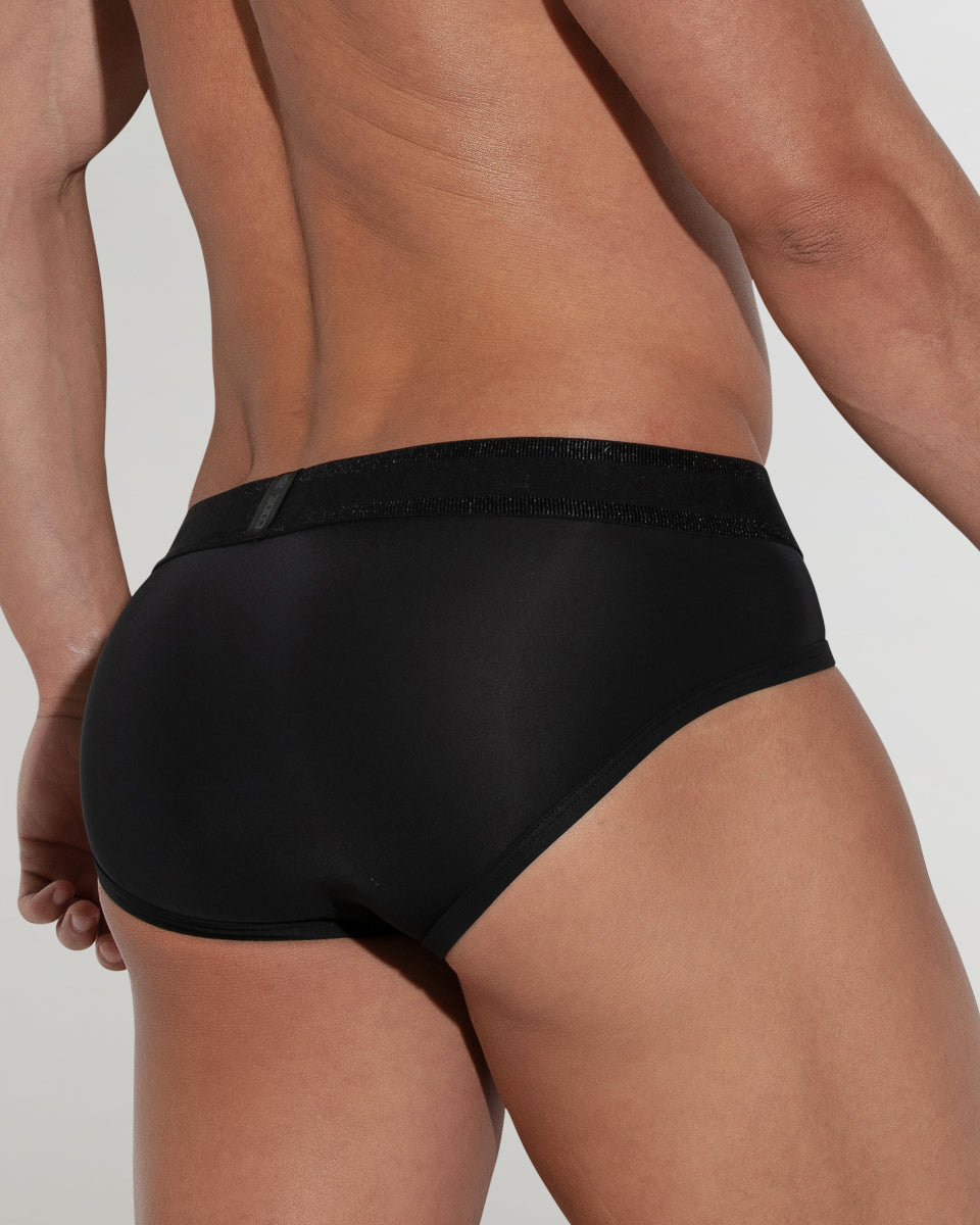 CODE 22 Core Brief Black