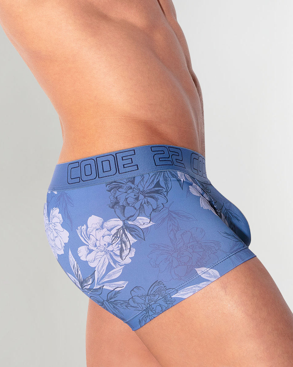 Code 22 Bouquet Trunk Blue