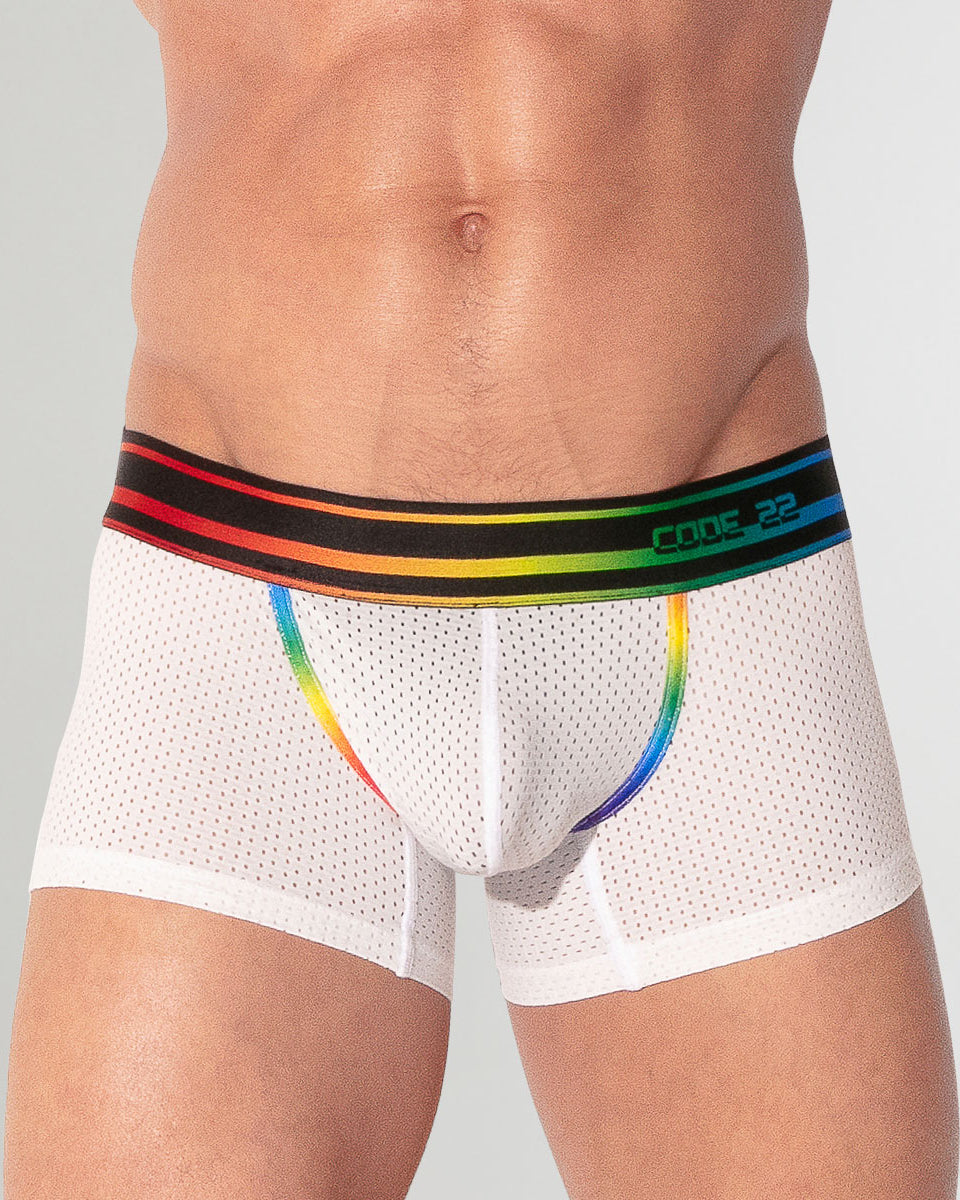 CODE 22 Pride 26 Trunk White