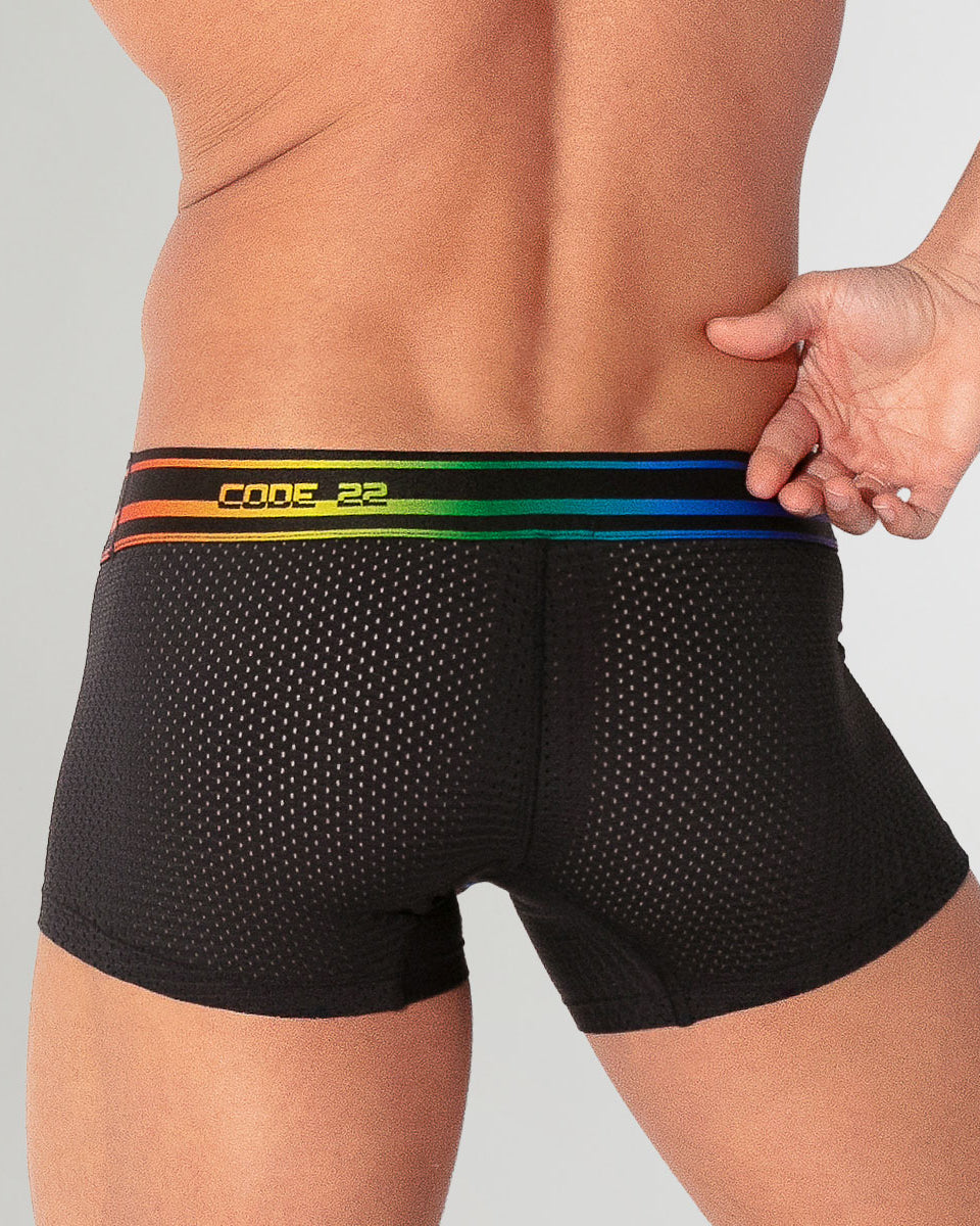 CODE 22 Pride 26 Trunk Black