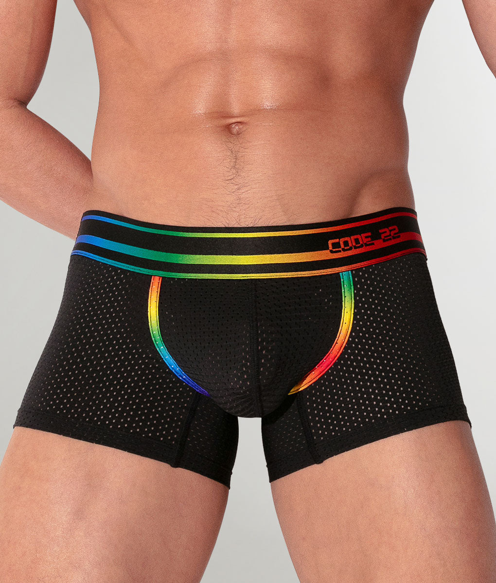 CODE 22 Pride 26 Trunk Black