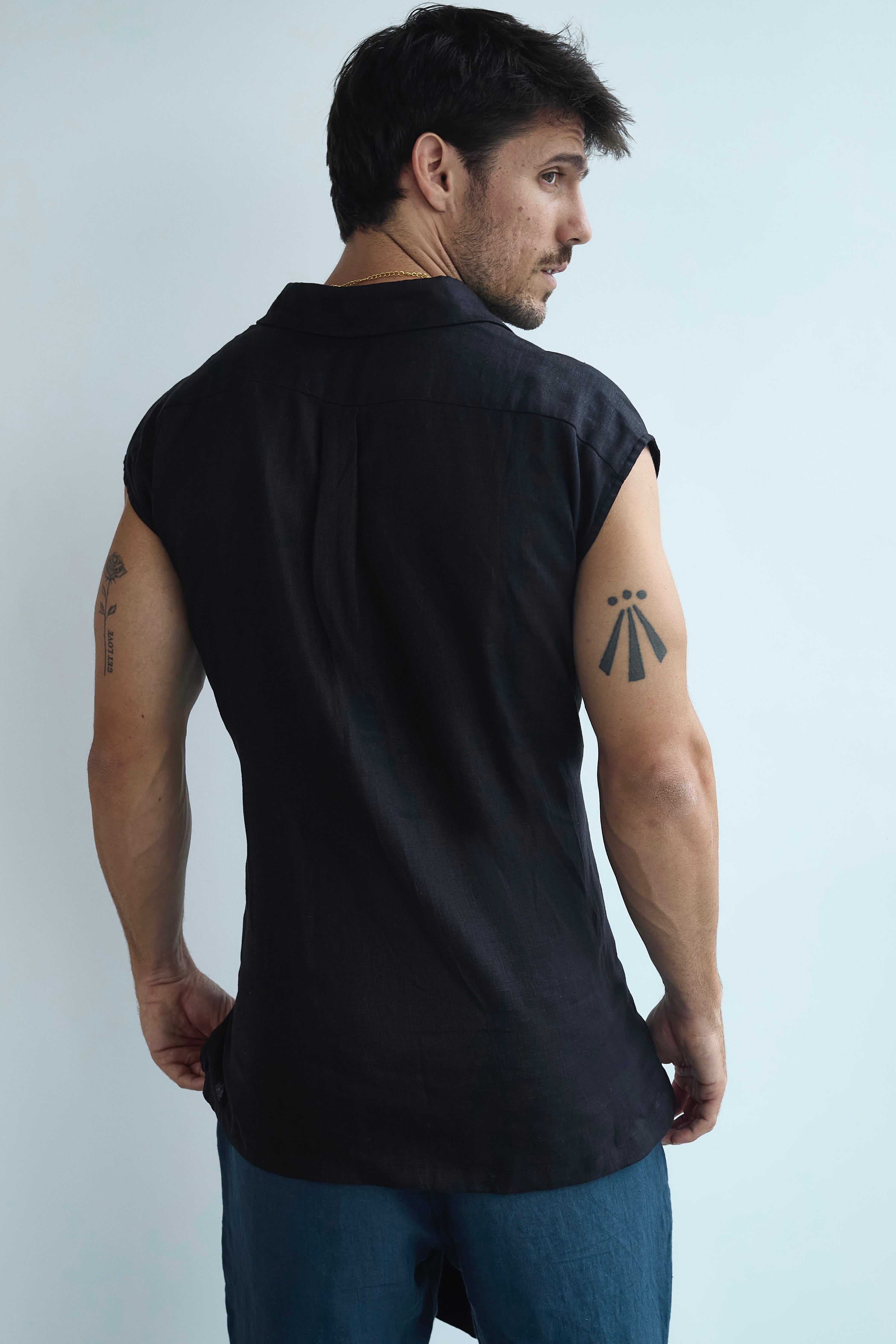 Etalon Tie Linen Sleeveless Shirt - men's sleeveless shirt embroidered pocket, back view
