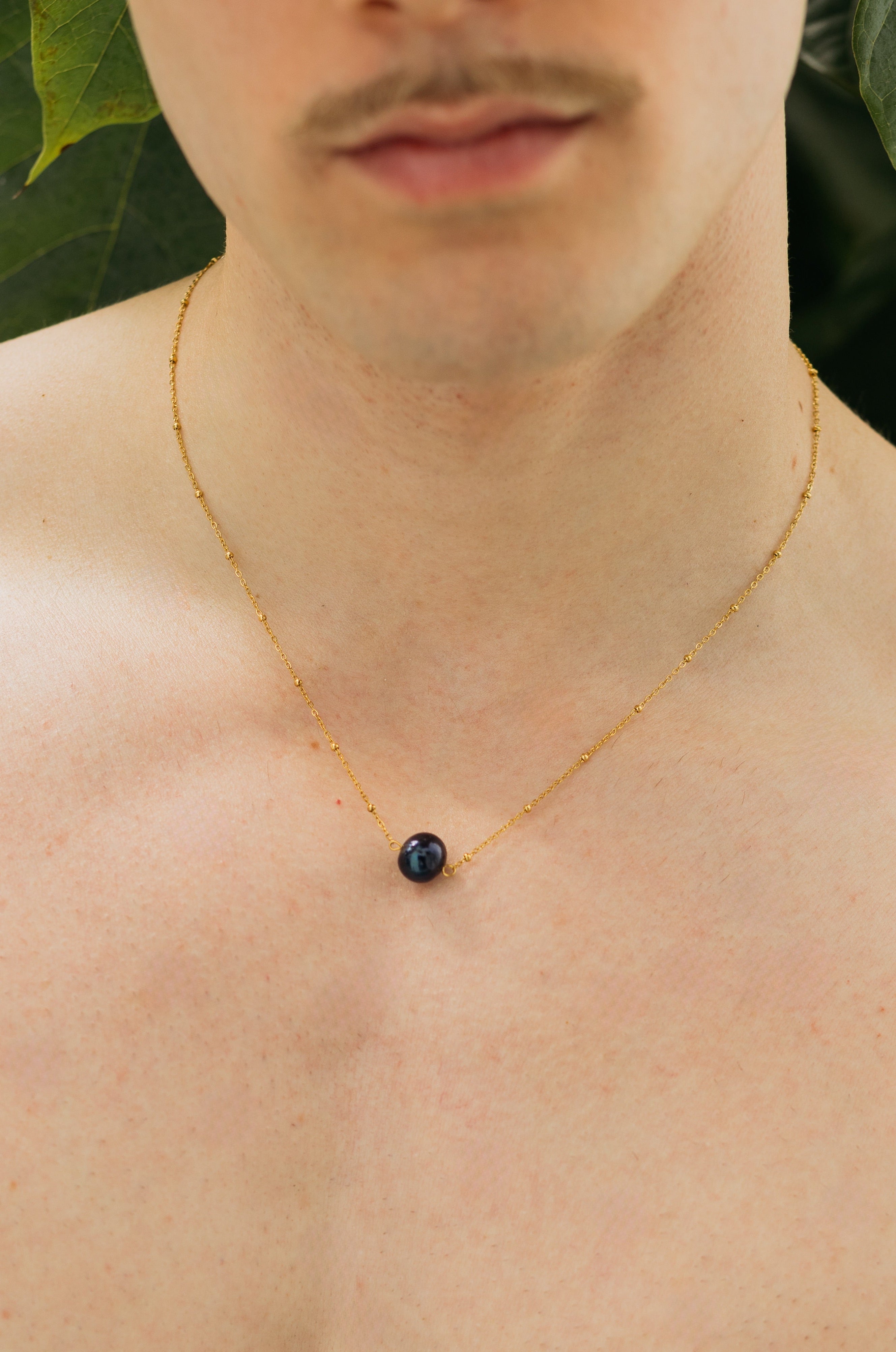 Etalon One Black Pearl Necklace - men's black freshwater pearl on 18kt gold-plated chain, front view