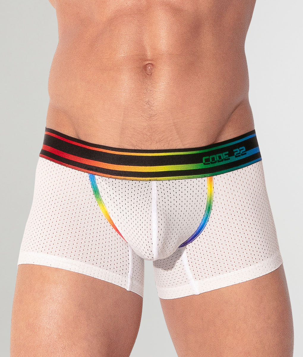 CODE 22 Pride 26 Trunk White