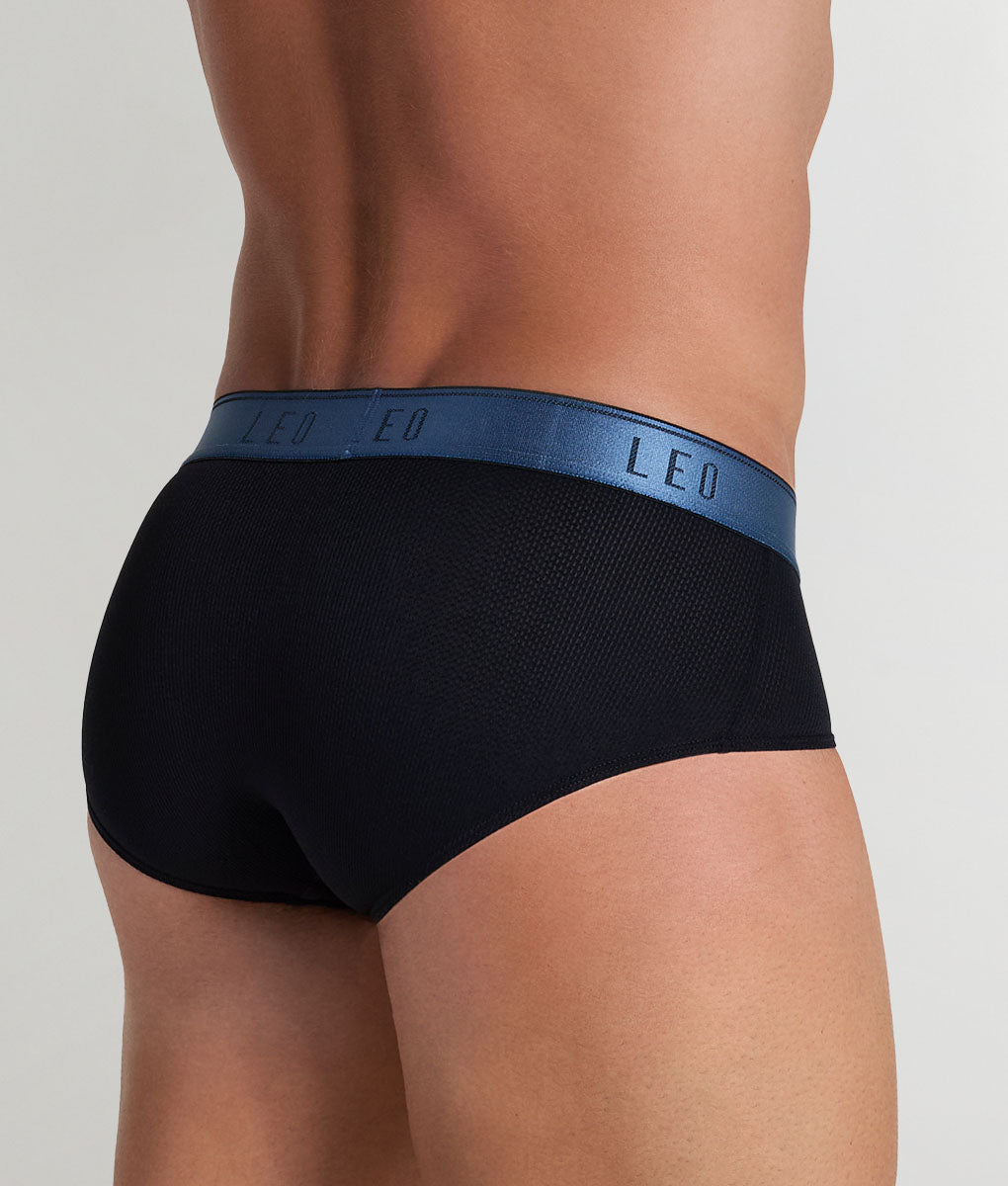 Leonisa Ultra-Light Brief Black-blue