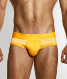 Modus Vivendi Pied de Coq Classic Brief Yellow