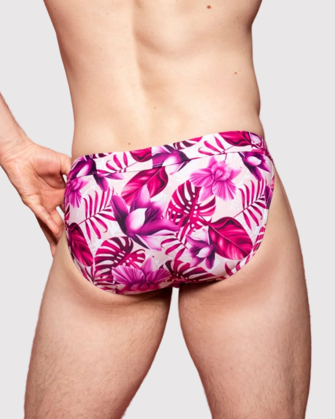 Wayne Malibu Sport Brief Sunset Geometric - men's swim brief gold aglet detail, close-up