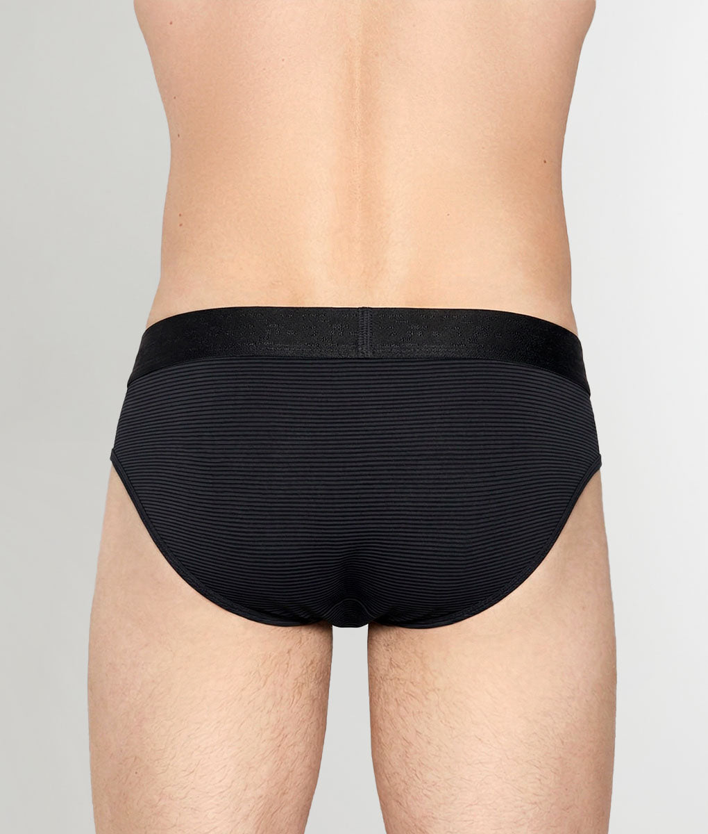 Saligia Verge Mandate Brief Black