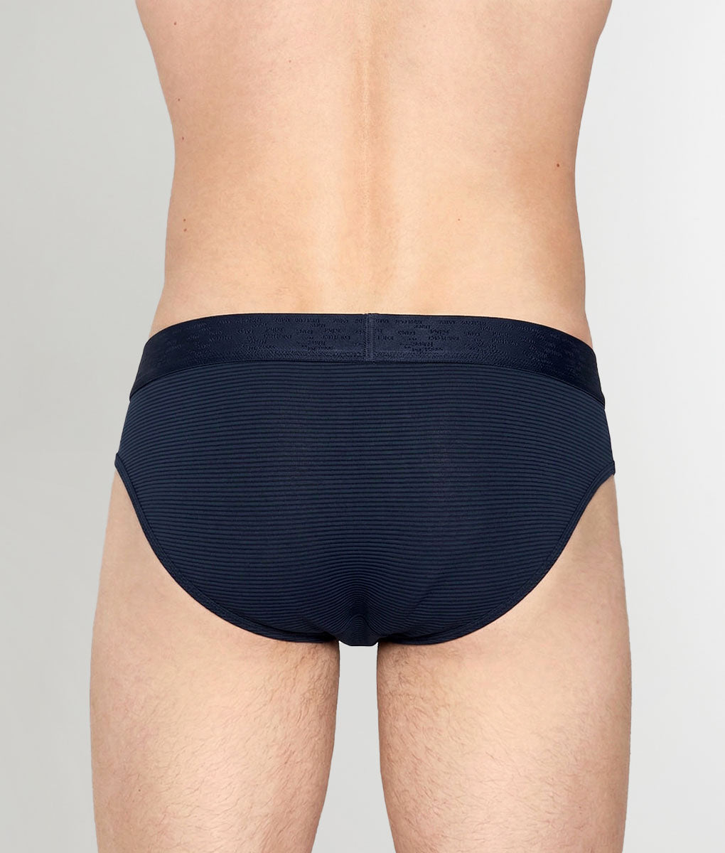 Saligia Verge Mandate Brief Blue