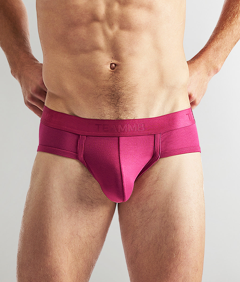 Teamm8 Reign Classic Brief  Ruby